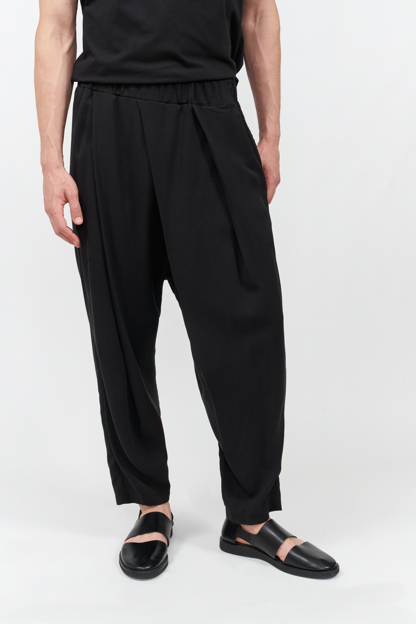 Ejja Design Üç Pileli Yarı Şalvar Pantolon — Samurai