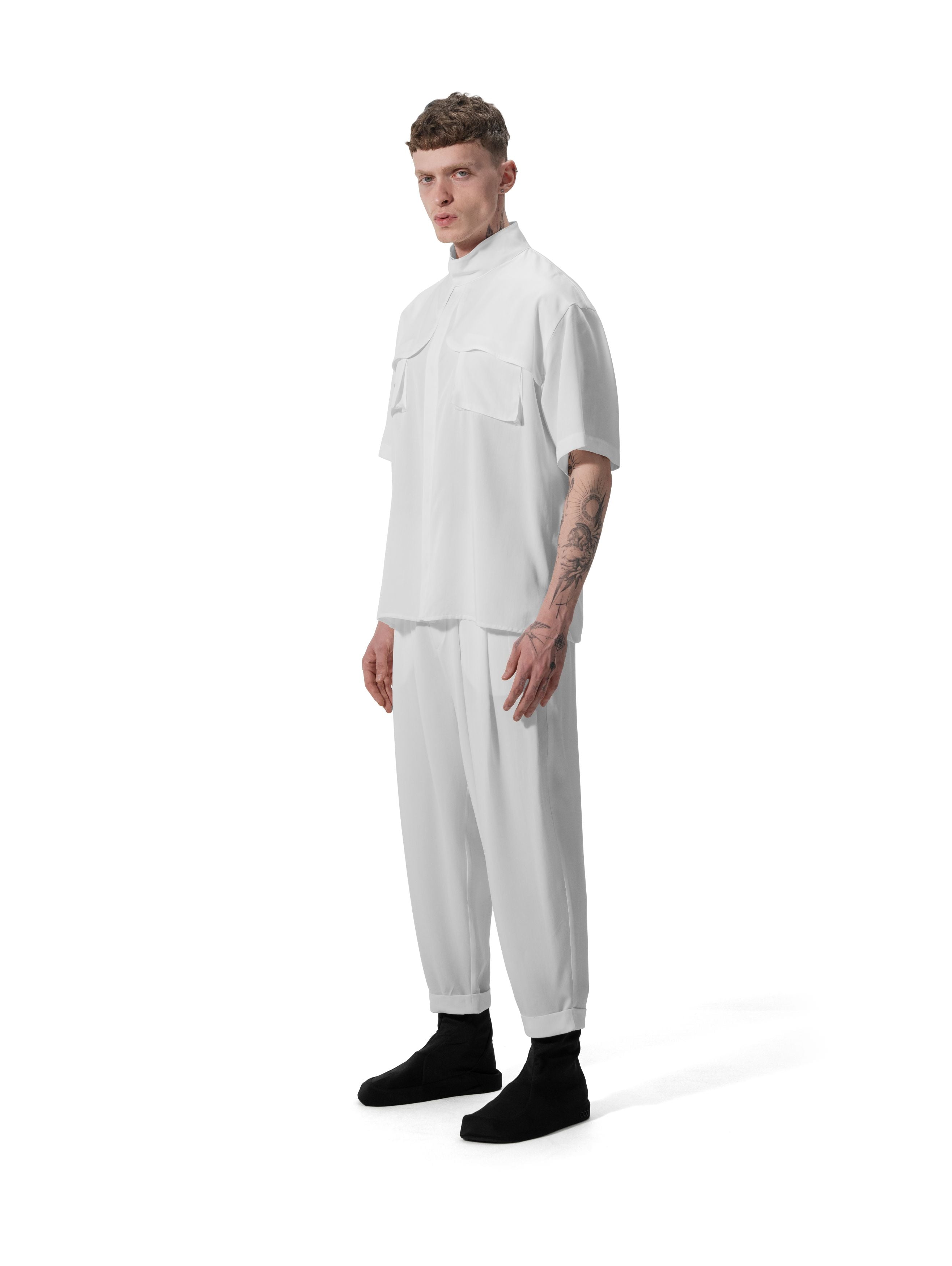 Ejja Design Çift Cepli Yağmurluk Detaylı Hakim Yaka Yarım Kollu Tencel Gömlek — Wabisabi