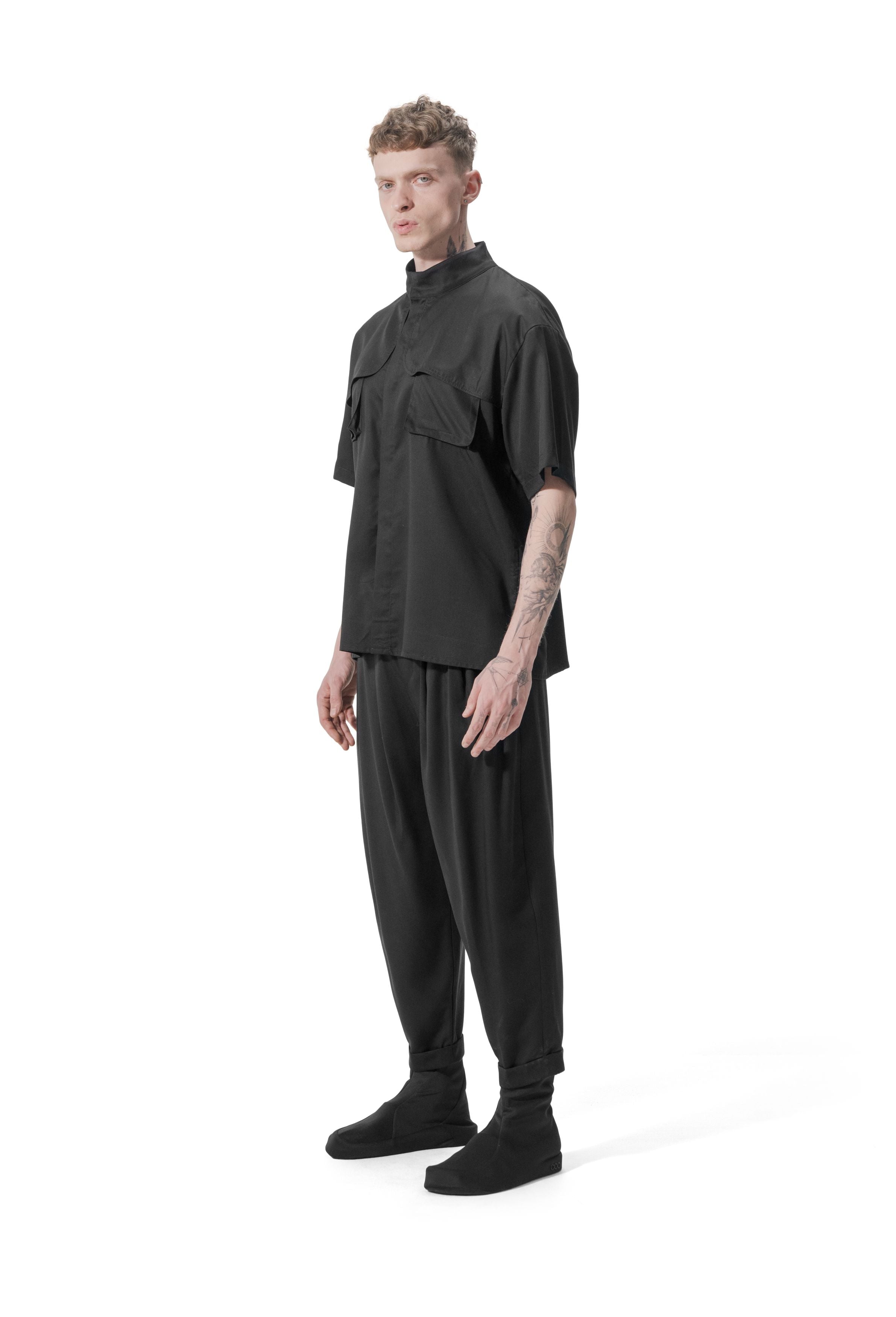 Ejja Design Çift Cepli Yağmurluk Detaylı Hakim Yaka Yarım Kollu Tencel Gömlek — Wabisabi