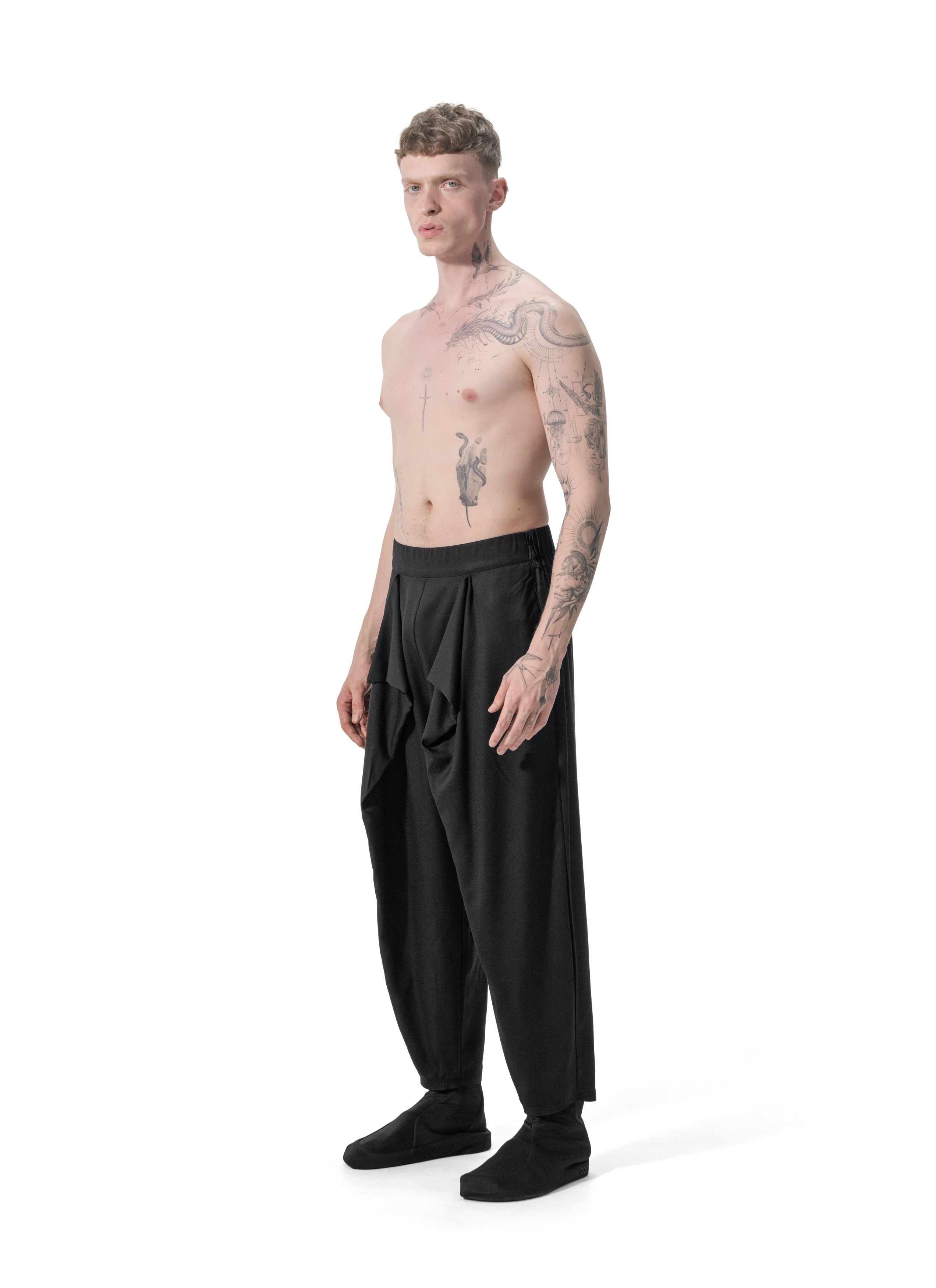 Ejja Design Çok Fonksiyonlu Düğme ile Şekillendirilen Tencel Pantolon — Wabisabi
